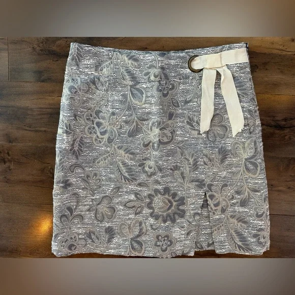 Maeve by Anthropologie Floral Jacquard Mini Skirt – 12 – Metallic Grey – Holiday - Picture 4 of 10